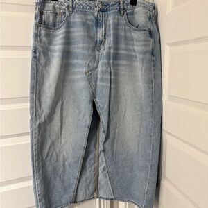 Woman’s  Light Blue Denim Skirt